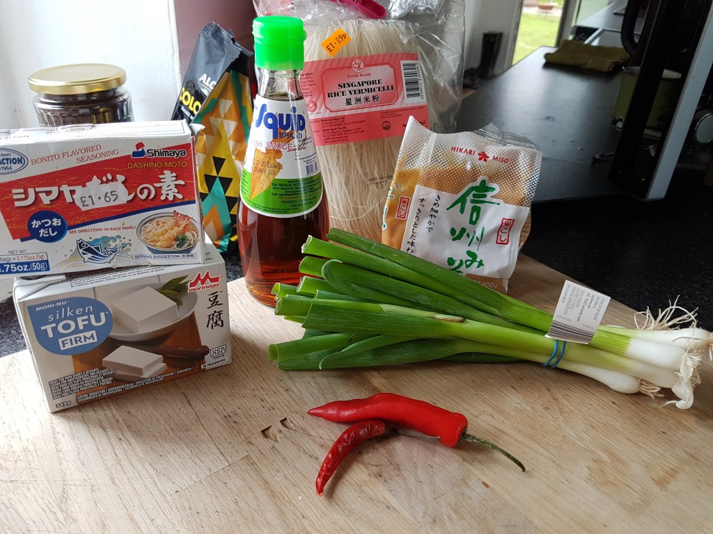 The best lunchtime cup-a-soup: miso, tofu and&nbsp;noodles